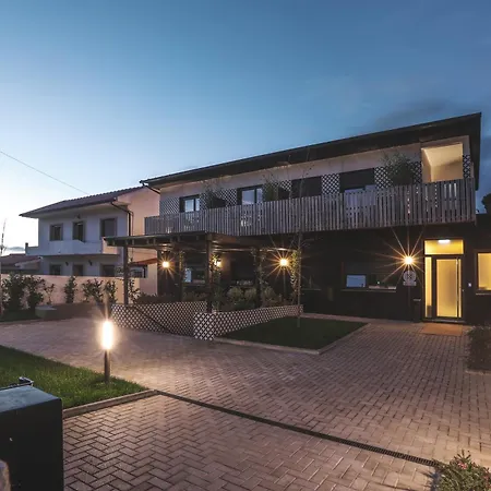 Alma Candida 15 فندق